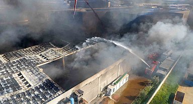 Akhisar'daki fabrika yangını kontrol altına alındı
