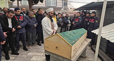 Akranı tarafından öldürülen 16 yaşındaki çocuk defnedildi