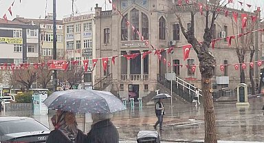 Aksaray'da şiddetli sağanak etkili oldu