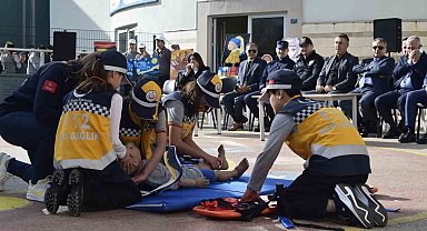 Aksu'da öğrenciler 'Sağlık Elçisi' belgelerini aldı