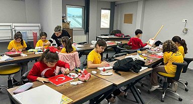 Ala Mekan'da bayrak sevgisi