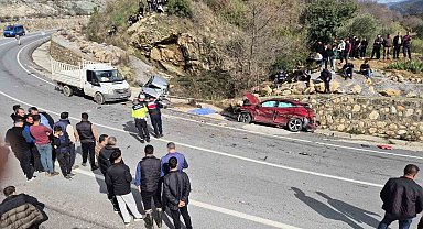 Alanya'da 3 araçlı zincirleme kaza: 1 ölü, 3 yaralı