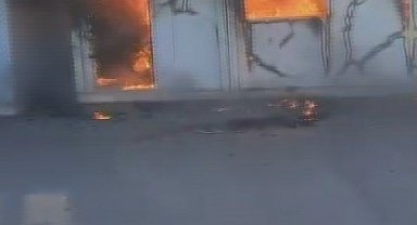 Alevlere teslim olan boş konteyner kullanılamaz hale geldi