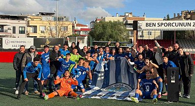 Aliağa Helvacı Spor U-18 Takımı, İzmir şampiyonu oldu