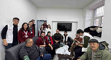 Altunhisar'da Sağlık Sokağı Projesi yoğun ilgi gördü