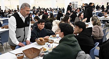 Anadolu Üniversitesi'nde ilk iftar heyecanı