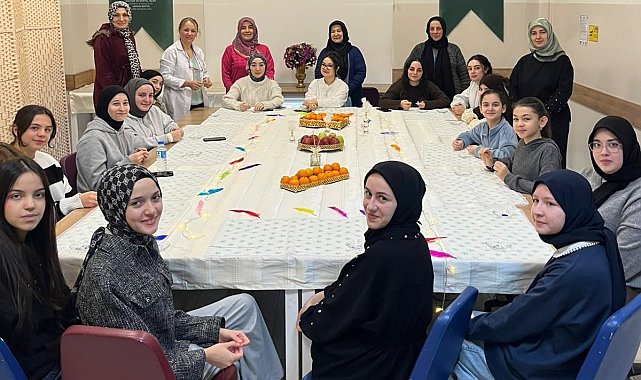 Anne ve çocuklar birlikte üretti