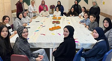 Anne ve çocuklar birlikte üretti