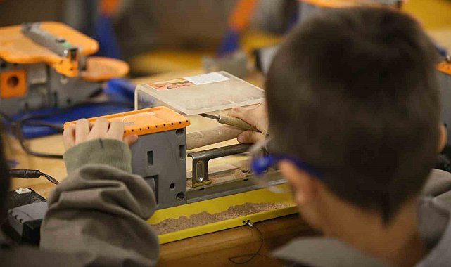 Antalya Bilim Merkezi'nde sömestir tatilinde üretim odaklı bilim kampları yapıldı