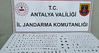 Antalya'da 281 adet tarihi eser ele geçirildi