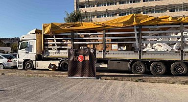 Antalya'da tırdan 7 milyon 440 bin kaçak makaron çıktı