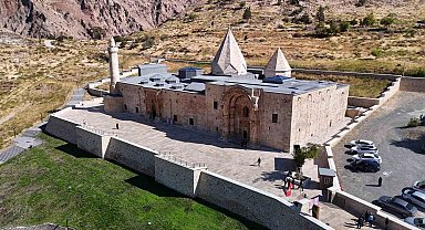 Antidepresanlar yokken ecdat, ruh hastalıklarını sesle tedavi ediyordu