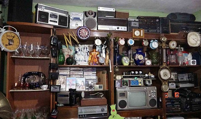 Antika tutkusu ile bodrum katını müzeye çevirdi