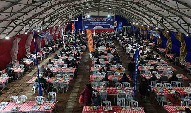 Arnavutköy Belediyesi'nden Kosova'da bin 500 kişilik "Kardeşlik Sofrası"