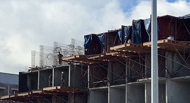 Arnavutköy'de şantiyede düşen genç işçi hayatını kaybetti