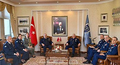 Arnavutluk Hava Kuvvetleri Komutanı Ferdinant Dimo'dan, Türk Hava Kuvvetleri Komutanlığına ziyaret