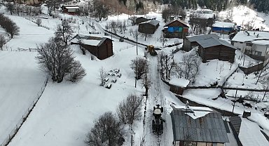 Artvin Orman Bölge Müdürlüğü'nden karla mücadeleye destek