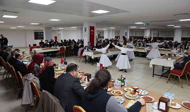 Atatürk Üniversitesi özel vakıf okulları ailesi iftar sofrasında buluştu
