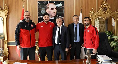 Avrupa Şampiyonu Mert Şişmanlar Yunusemre Belediyespor'da