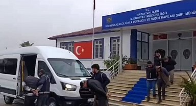 Avrupa ümidiyle yola çıkan 12 göçmen Hatay'da yakalandı