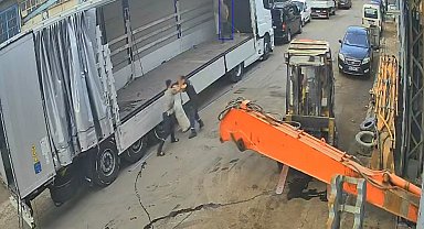 Ayağından vince asılan zihinsel engelli vatandaşın aynı iş yerinde daha önce de darp edildiği ortaya çıktı