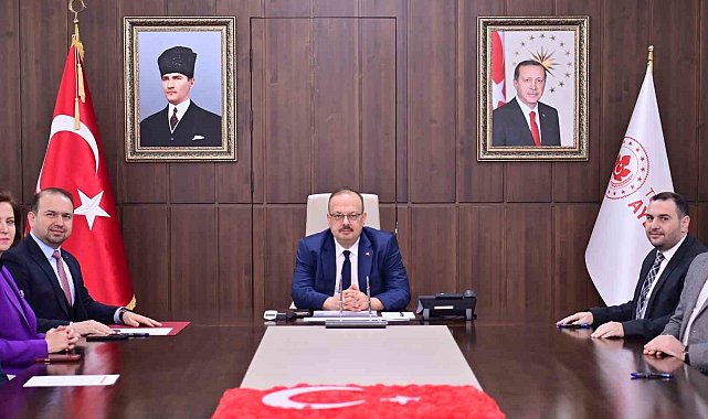 Aydın'da ambulans ve istasyon binası bağışı