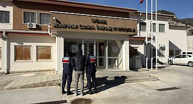 Aydın'da aranan şahıslar jandarmadan kaçamadı