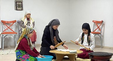 Aydıntepe'de 'Benim Kültürüm Benim Özüm' çocuk tiyatrosu sahnelendi