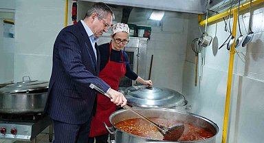 Ayvalık Belediye Başkanı Mesut Ergin: "Ramazan paylaşmaktır."