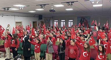 Babaeski'de ilk ders 'Bayrak Sevgisi' oldu