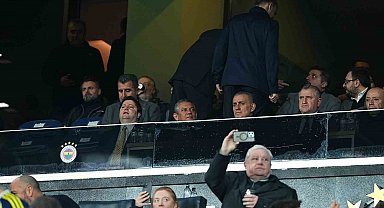 Bakan Bak, Fenerbahçe-Nottingham Forest maçını takip etti