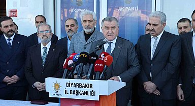 Bakan Bak: "Birileri gibi deprem turisti değiliz, sözümüzü yerine getirdik"