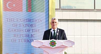 Bakan Bolat Türkmenistan'da