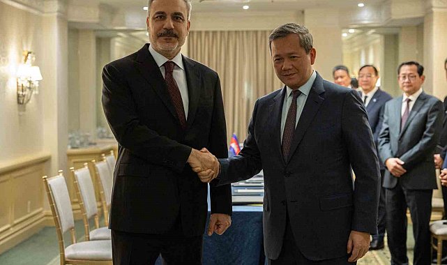 Bakan Fidan, Kamboçya Başbakanı Hun Manet ile bir araya geldi
