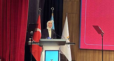 Bakan Göktaş: "Türkiye'de nüfusun kendini yenileme eşiğinin altına inmesi artık yapısal bir mesele olduğunu gösteriyor"