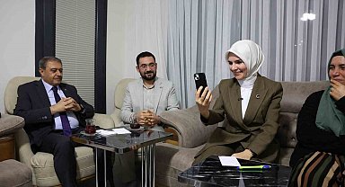 Bakan Göktaş, Şanlıurfa'da yeni yuvalarına kavuşan ailenin iftar sofrasına misafir oldu