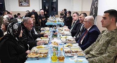 Bakan Güler Bayburt'ta şehit aileleri ve gazilerle iftarda buluştu