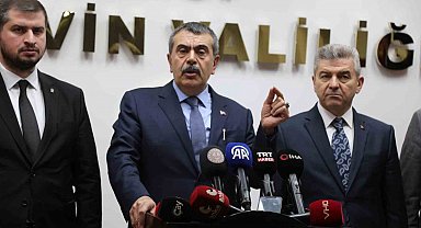 Bakan Tekin: "Özgür Özel kadar midesi geniş değilim"