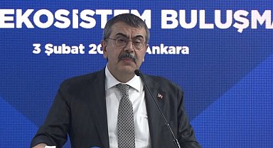 Bakan Tekin: "Teknolojiye dair her adımı geniş yelpazeyle tartmak durumundayız"