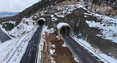Bakan Uraloğlu: "Kırkdilim Geçişi'nde inşa ettiğimiz 3 çift tüp tünelde sona yaklaştık"