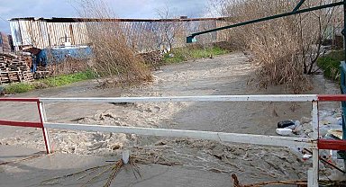 Bakırçay taştı, Soma'da sokaklar sular altında kaldı