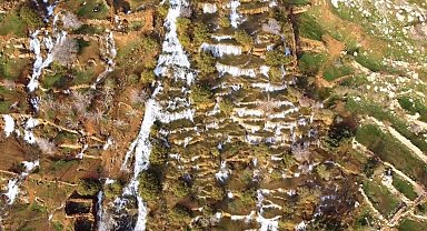 Başdeğirmen Şelalesi ziyaretçi akınına uğradı