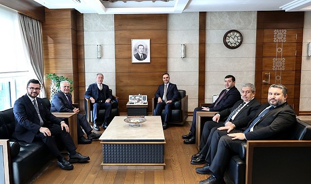Başkan Büyükkılıç, Bakan Kacır ile görüştü