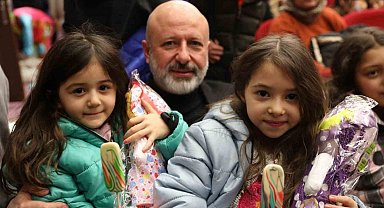 Başkan Çolakbayrakdar: "En kıymetli hazinemiz çocuklarımızın gülümsemesidir"