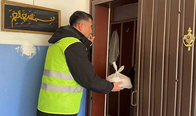 Başkan Özdoğan'dan Hacılar'da Ramazan dayanışması