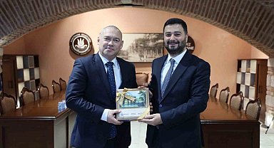 Başkan Öztekin yerli ve yabancı temsilcilerle istişarelerini sürdürüyor