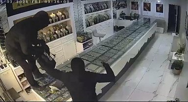 Batman'da 90 saniyede milyonluk kuyumcu soygunu kamerada