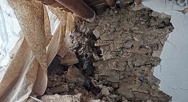 Batman'da heyelan: Kayaların düştüğü ev yıkıldı