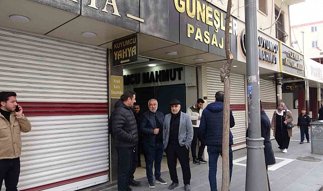 Batman'da kuyumcu soygunu ardından esnaf kepenk kapattı