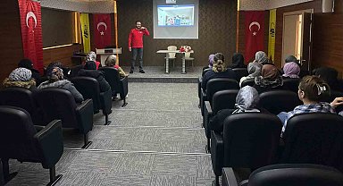 Bayburt'ta 'Afet Bilinci' eğitimi düzenlendi